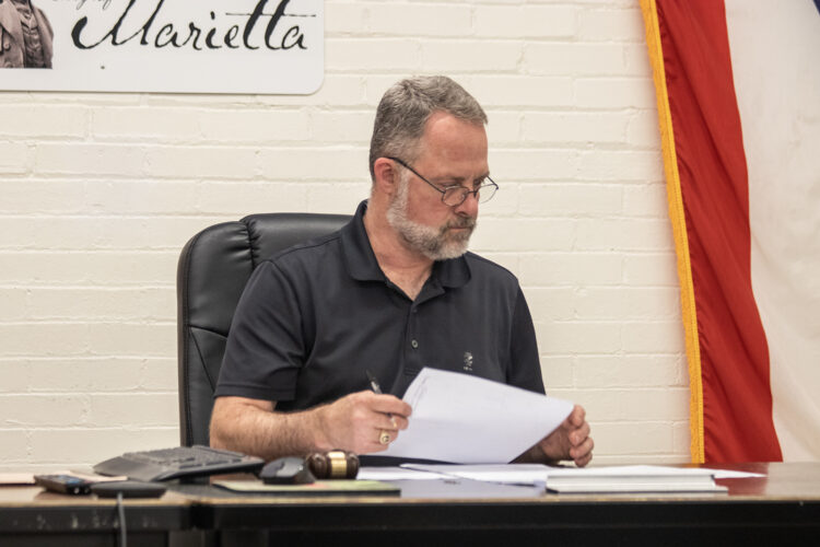 Marietta City Council adopts property donation resolution, tables 2027 tax budget